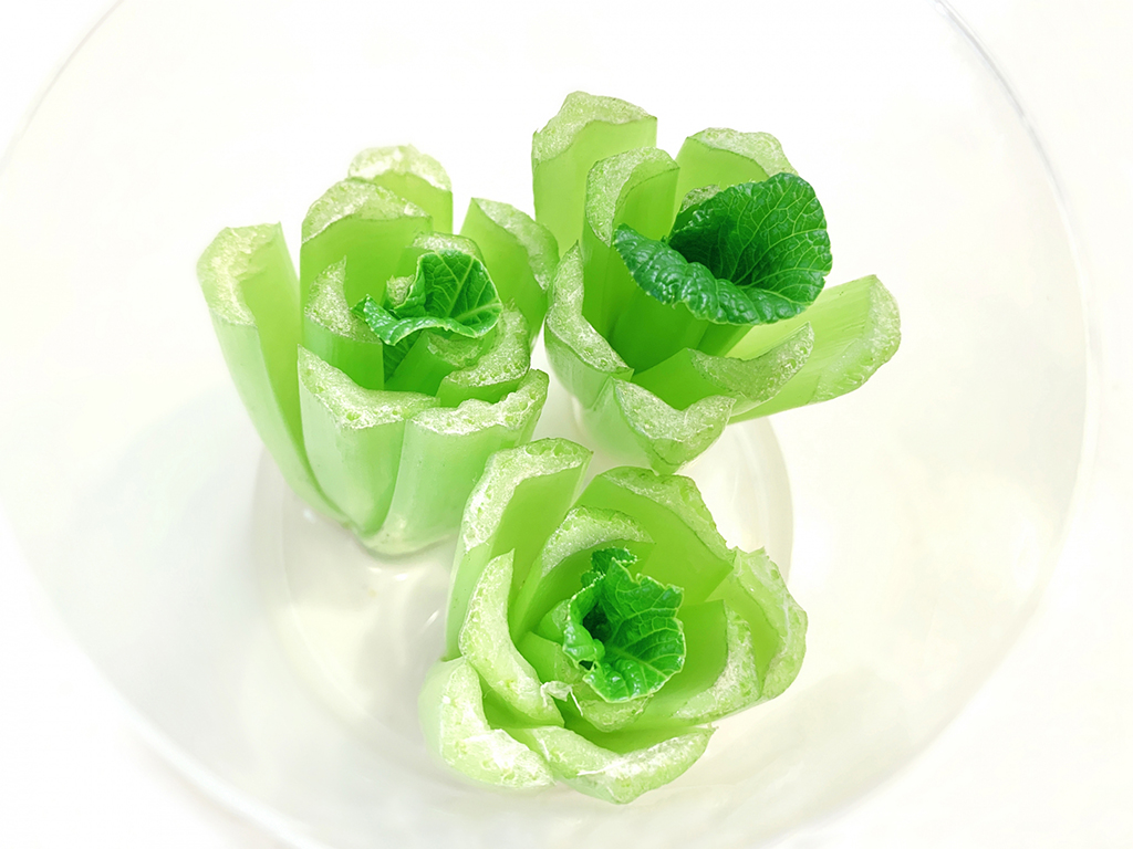 キッチンで野菜園芸